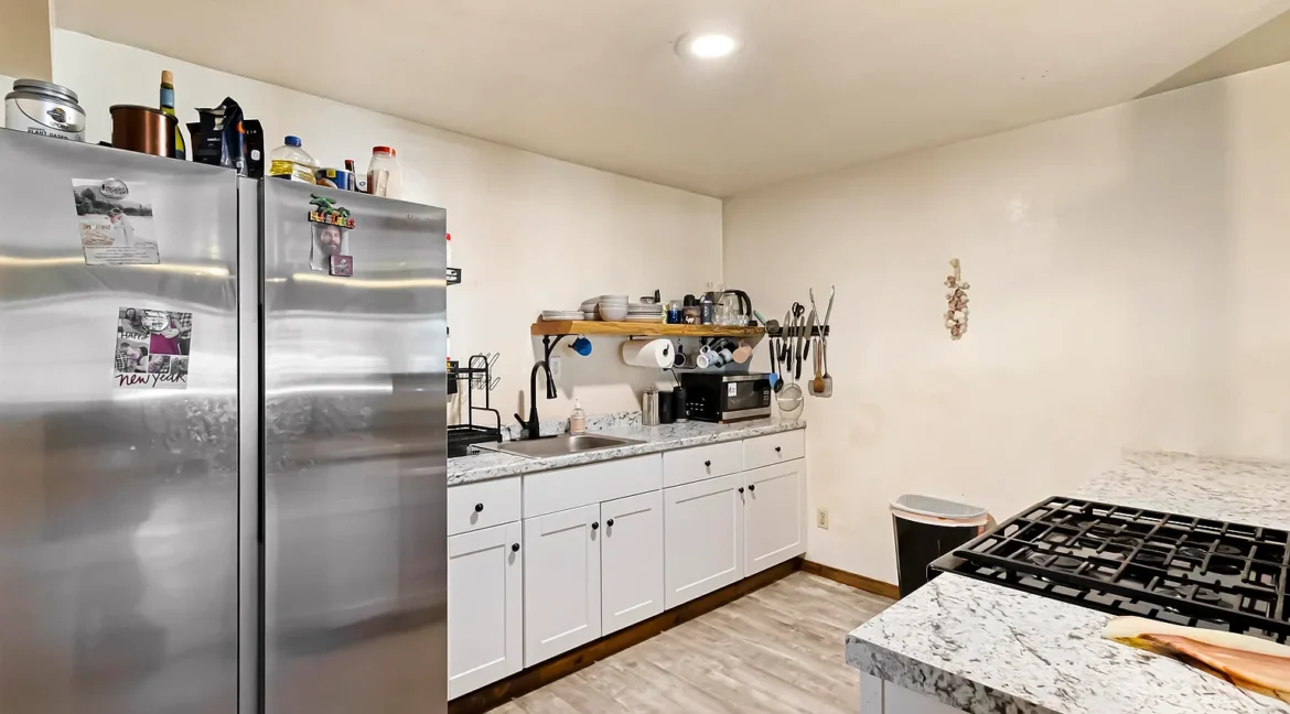 2266 E Main Street Quincy - 09