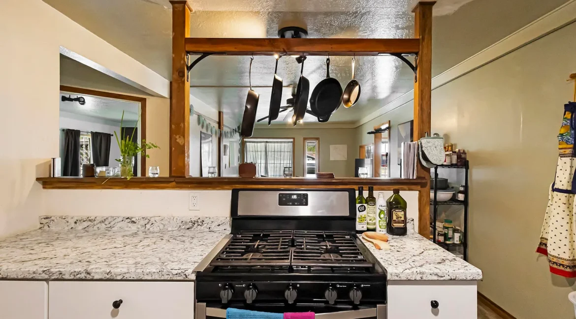 2266 E Main Street Quincy - 12