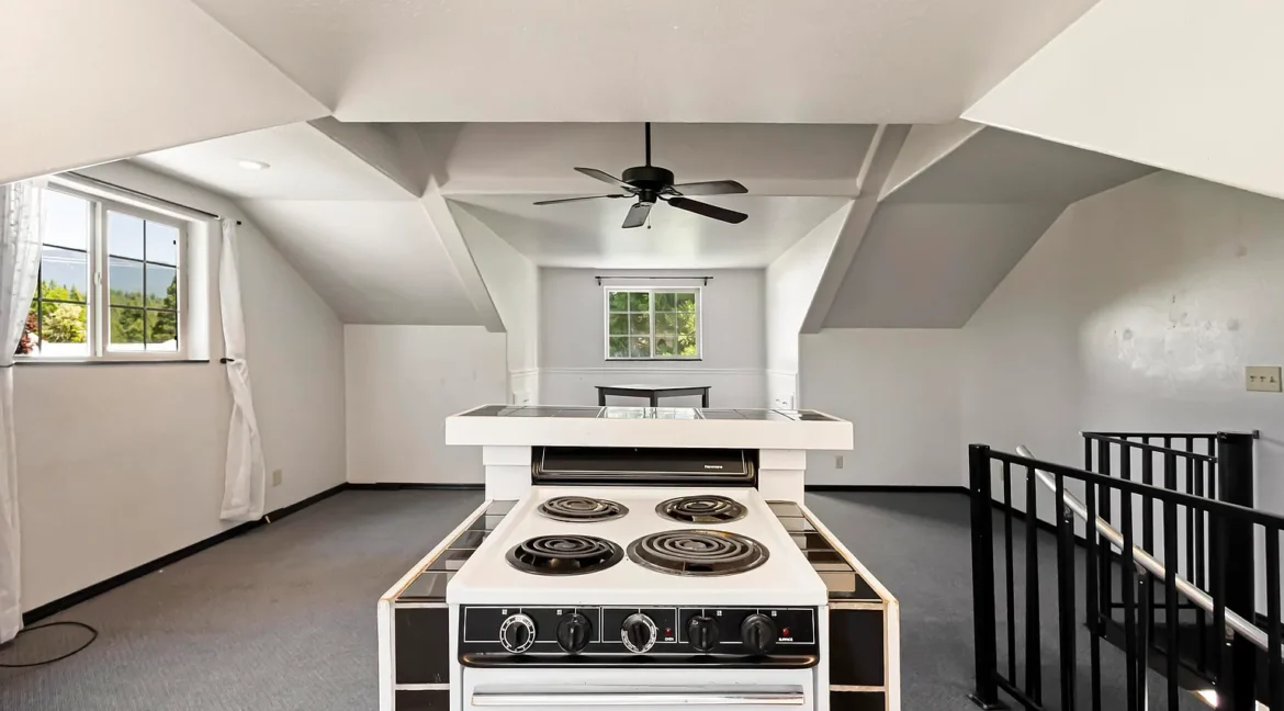 2266 E Main Street Quincy - 24