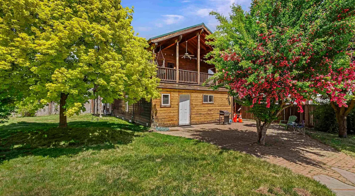 2266 E Main Street Quincy -39