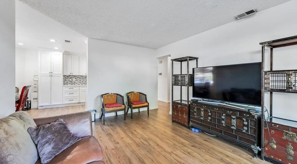 5050 Valley Crest Dr Concord 08