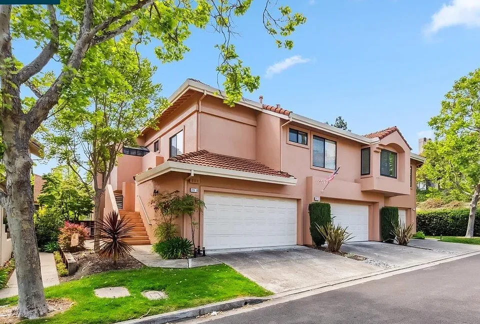 771 Lakemont Place unit 2 _ 0