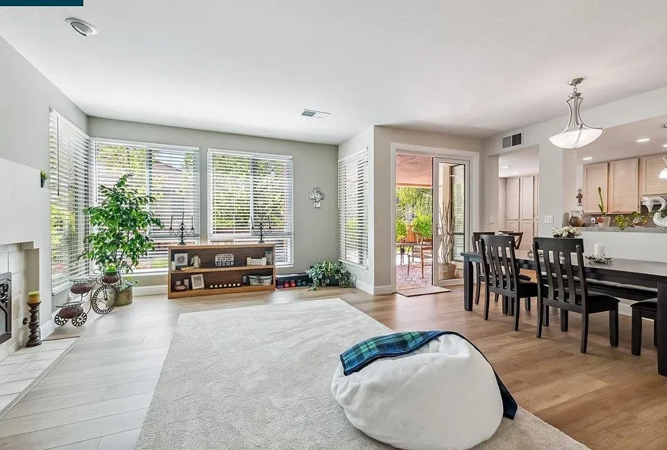 771 Lakemont Place unit 2 _ 4