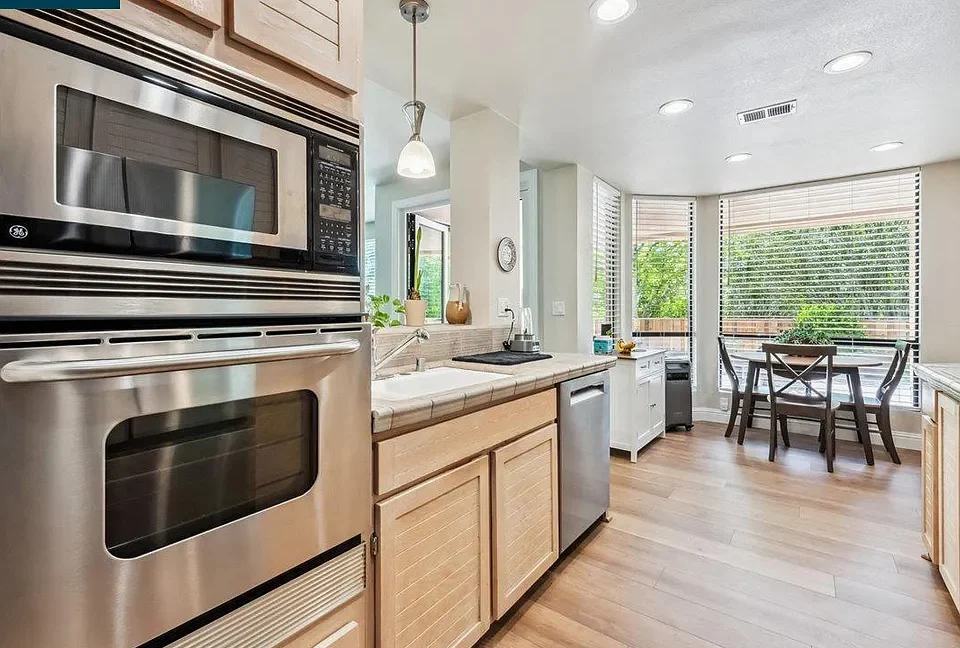 771 Lakemont Place unit 2 _ 5